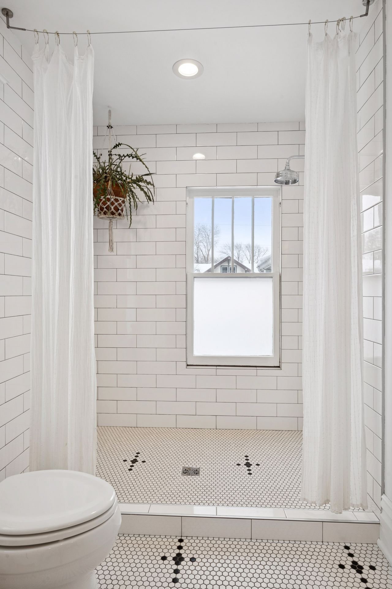 Classic Light-MinneapolisMN-natural-light-photography-studio-lifestyle-photoshoot-location--31.jpg