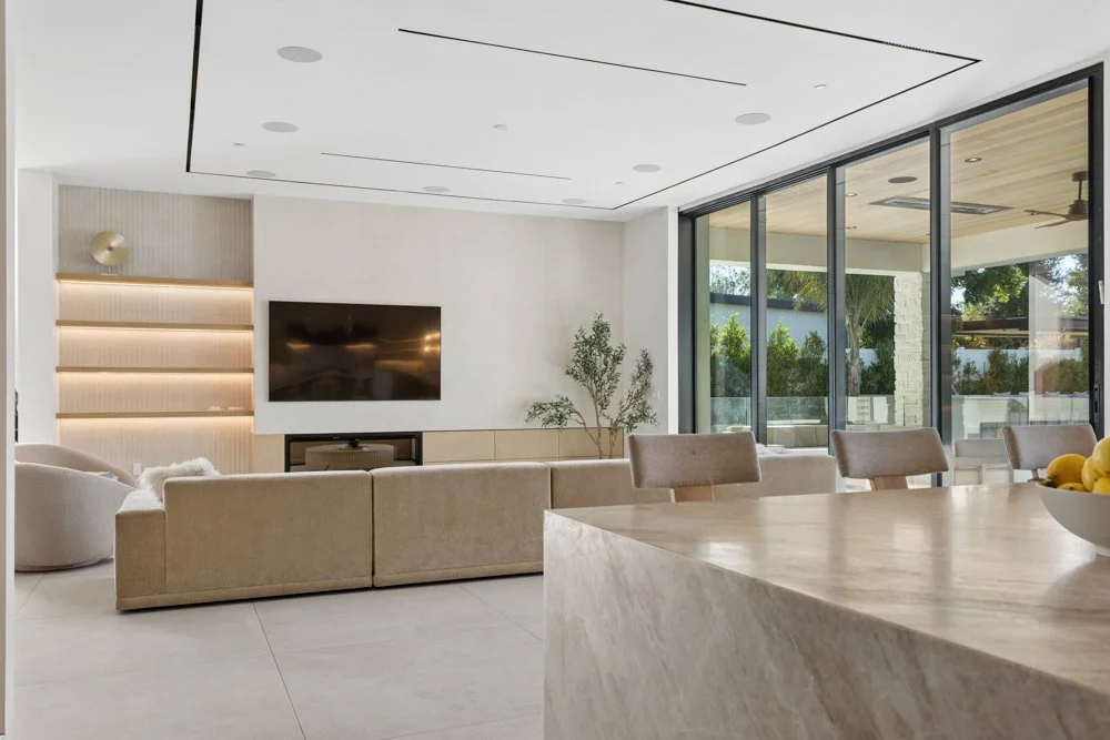 Green Court-Woodland HillsCA-natural-light-photography-studio-lifestyle-photoshoot-location--7.jpg