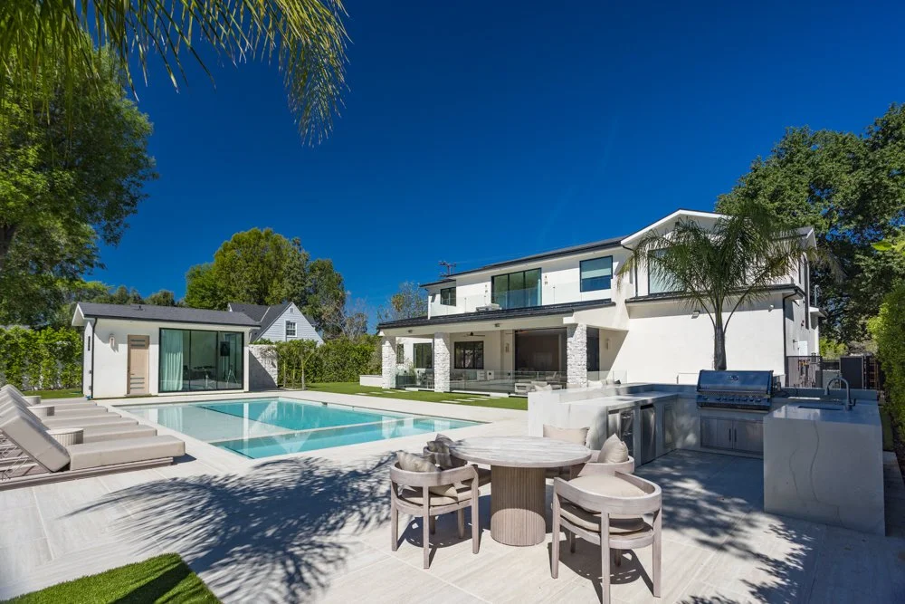 Green Court-Woodland HillsCA-natural-light-photography-studio-lifestyle-photoshoot-location--25.jpg