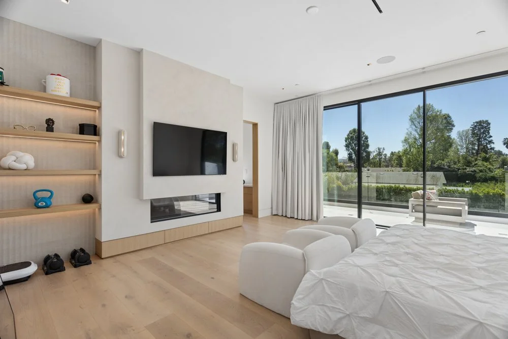 Green Court-Woodland HillsCA-natural-light-photography-studio-lifestyle-photoshoot-location--30.jpg