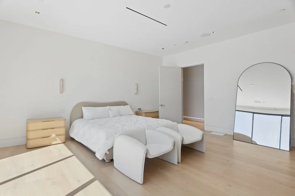 Green Court-Woodland HillsCA-natural-light-photography-studio-lifestyle-photoshoot-location--31.jpg