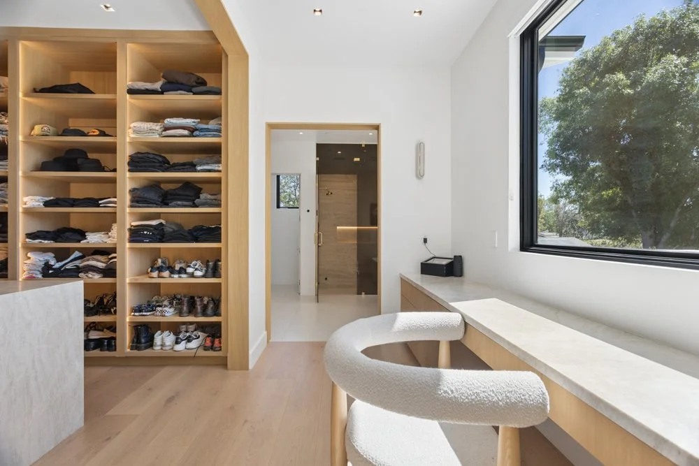 Green Court-Woodland HillsCA-natural-light-photography-studio-lifestyle-photoshoot-location--32.jpg