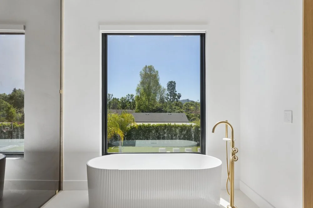 Green Court-Woodland HillsCA-natural-light-photography-studio-lifestyle-photoshoot-location--36.jpg