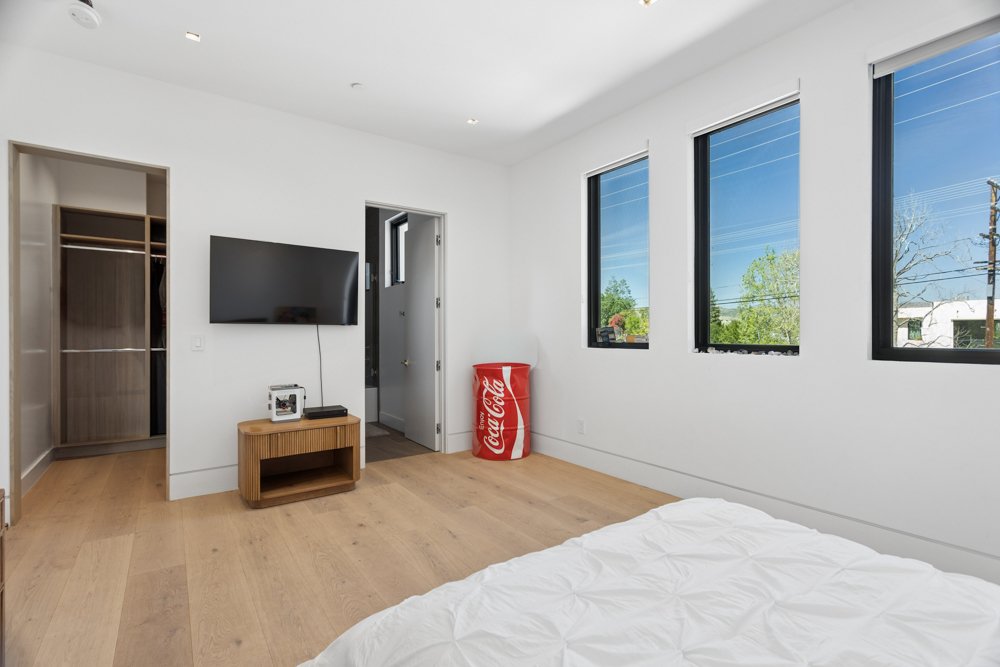 Green Court-Woodland HillsCA-natural-light-photography-studio-lifestyle-photoshoot-location--43.jpg