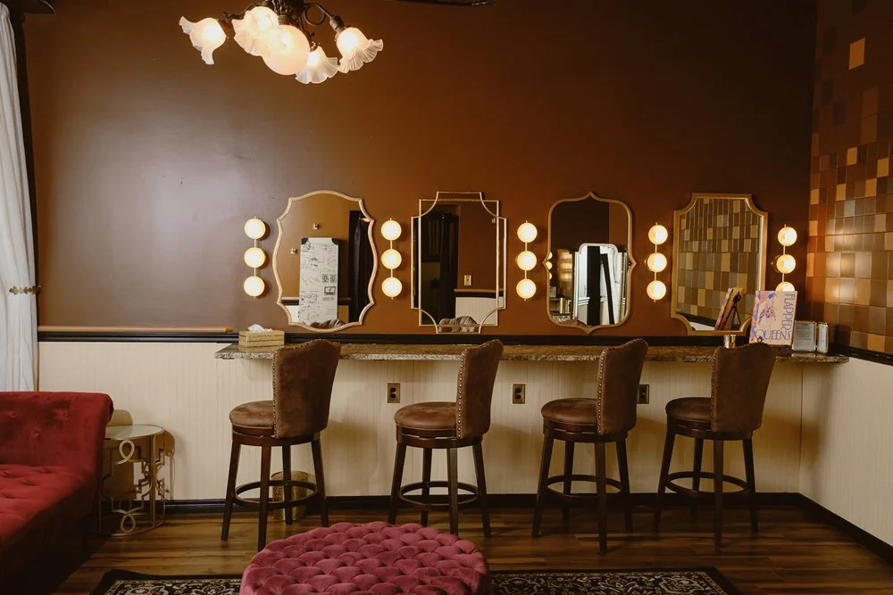 Golden Deco: $150/hr