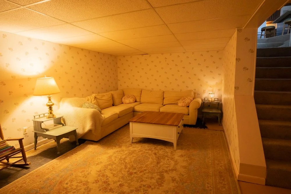 Vintage Lounge-LouisvilleKY-natural-light-photography-studio-lifestyle-photoshoot-location--40.jpg