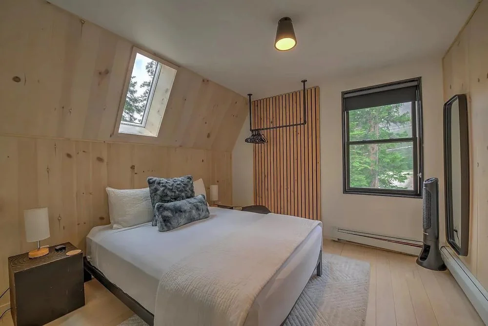 Peak Serenity-BreckenridgeCO-natural-light-photography-studio-lifestyle-photoshoot-location-10.jpg