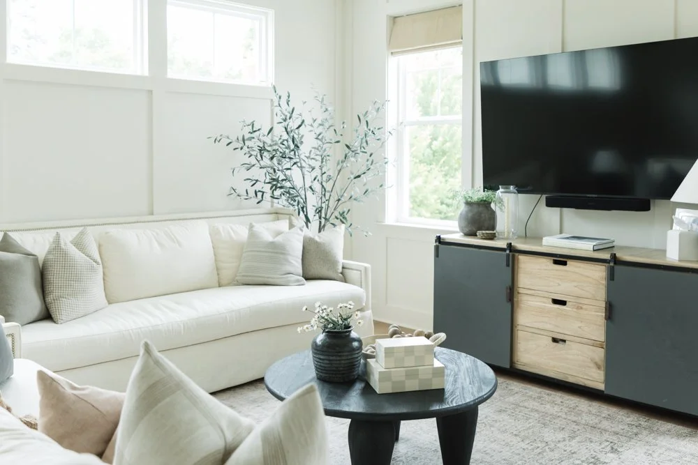 Gentle Luxe-FortMillSC-natural-light-photography-studio-lifestyle-photoshoot-location-16.jpg