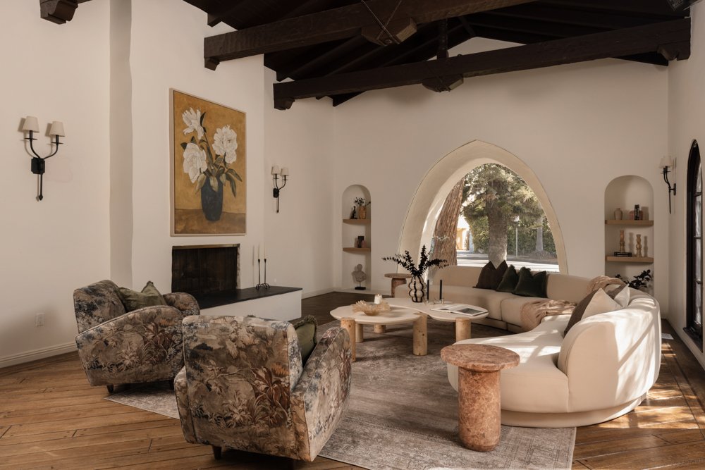 Courtyard Estate-Los AngelesCA-natural-light-photography-studio-lifestyle-photoshoot-location-3.jpg