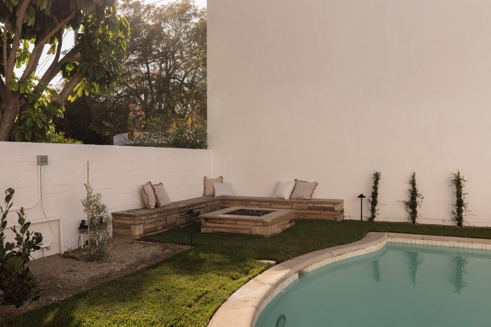 Courtyard Estate-Los AngelesCA-natural-light-photography-studio-lifestyle-photoshoot-location-10.jpg