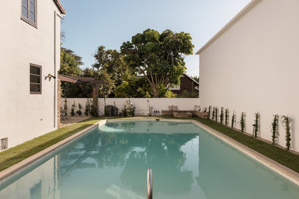 Courtyard Estate-Los AngelesCA-natural-light-photography-studio-lifestyle-photoshoot-location-28.jpg
