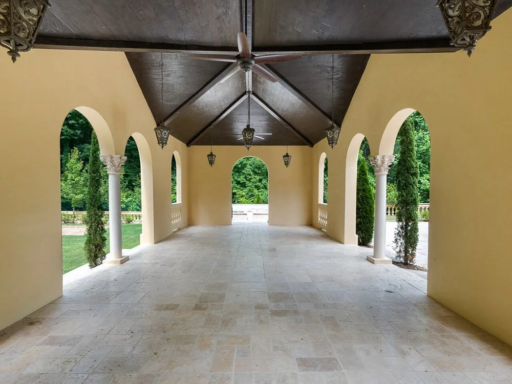 European Villa-AtlantaGA-light-photography-studio-lifestyle-photoshoot-location-25.jpg