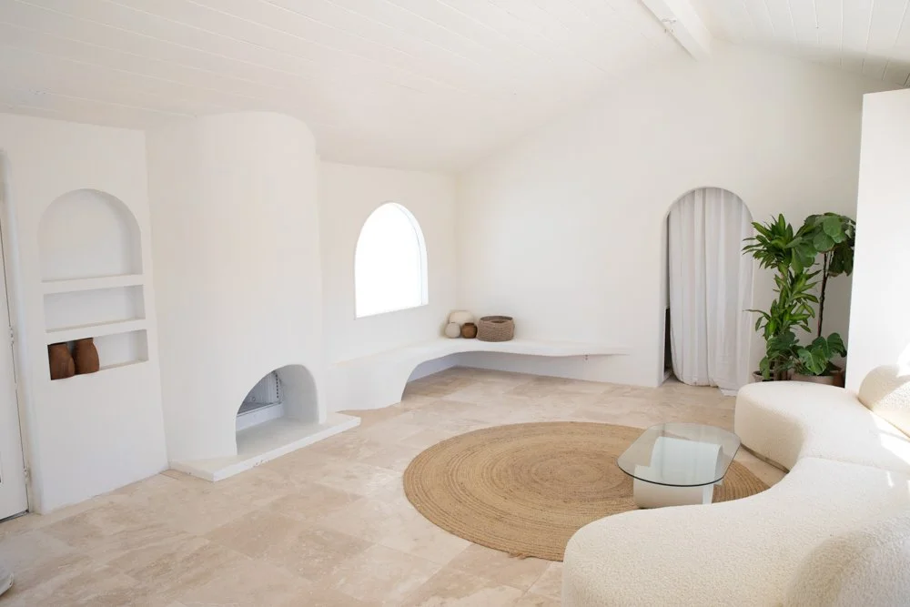 Caster House-TarzanaCA-light-photography-studio-lifestyle-photoshoot-location-13.jpg