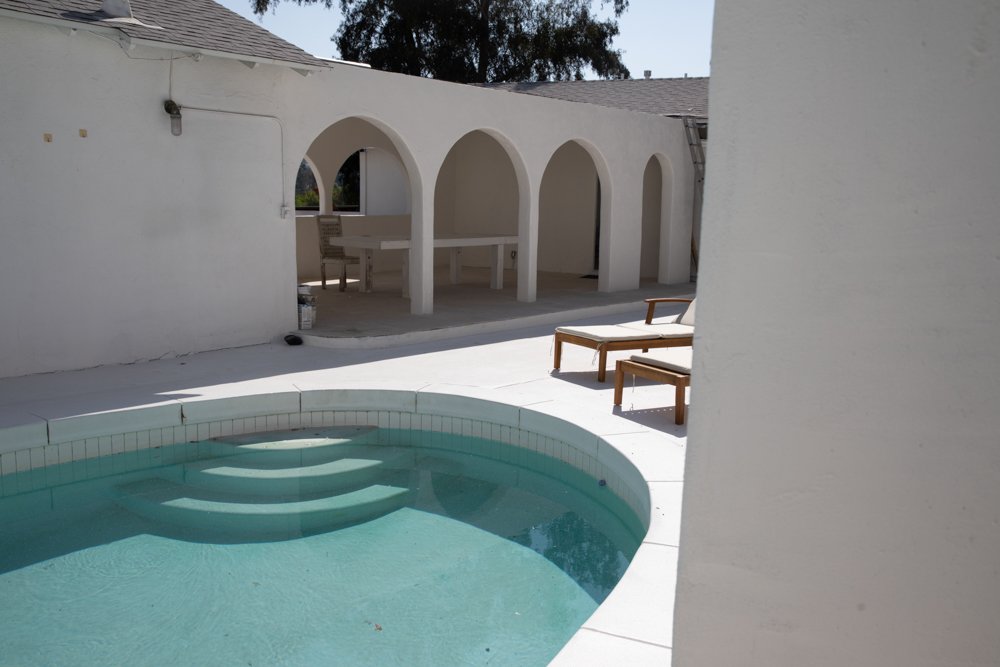 Caster House-TarzanaCA-light-photography-studio-lifestyle-photoshoot-location-23.jpg
