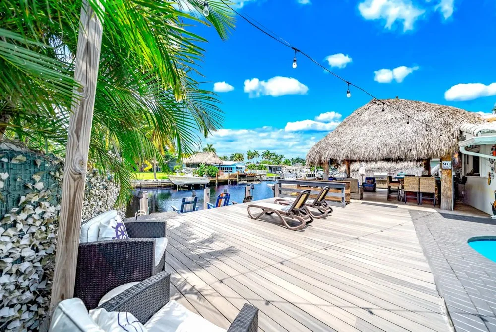 Tiki Paradise-Ft. LauderdaleFL-light-photography-studio-lifestyle-photoshoot-location-21.jpg
