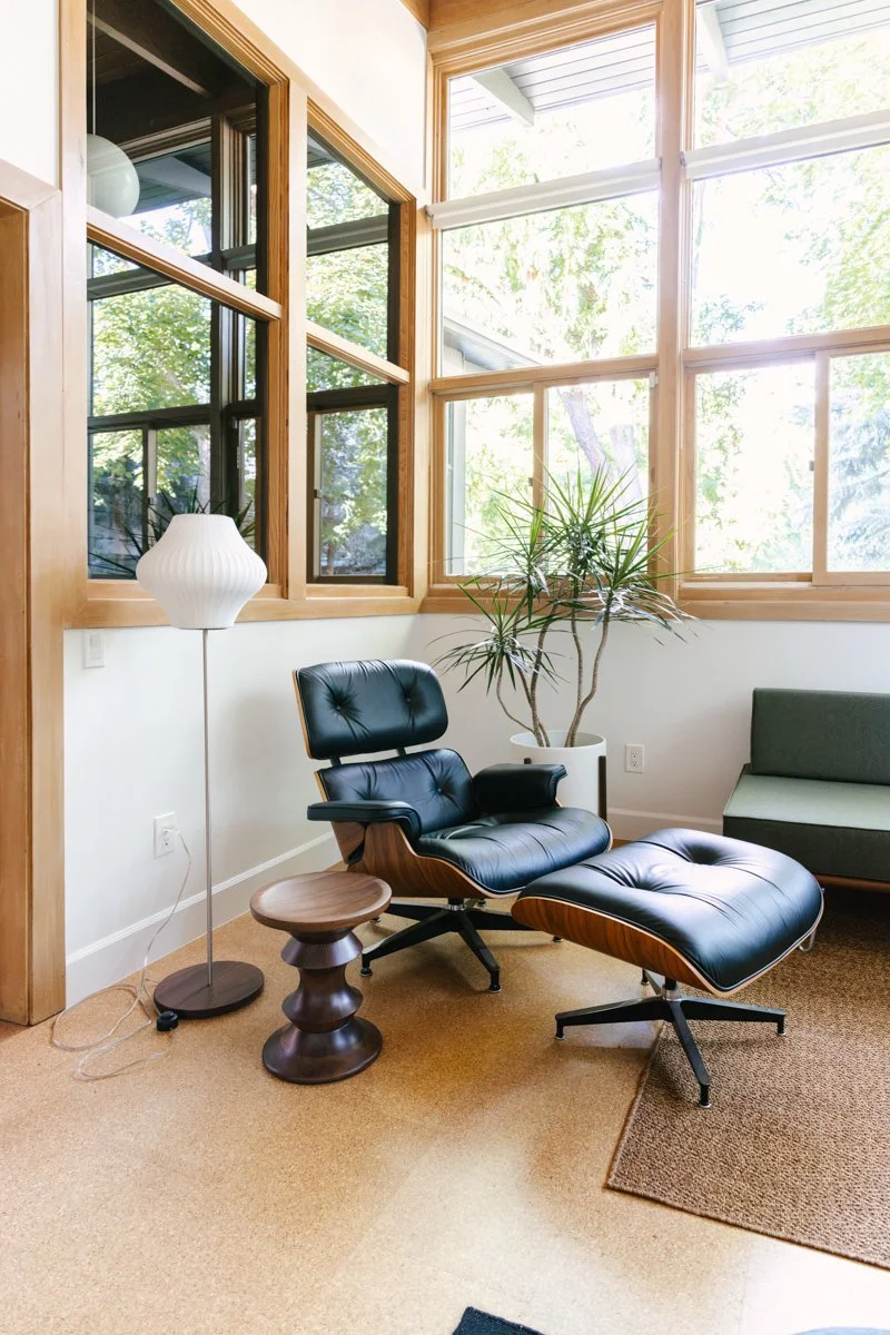 Mid-Century Modern-HolladayUT-light-photography-studio-lifestyle-photoshoot-location-9.jpg