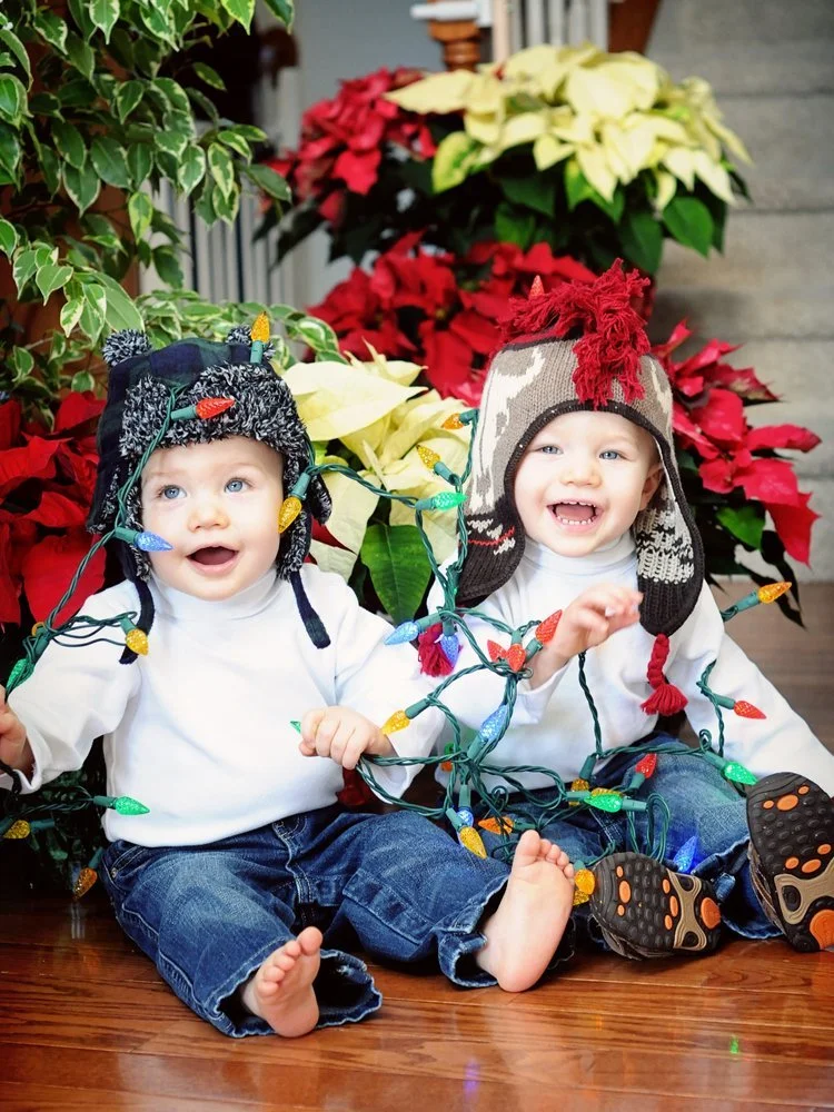 Creative-Holiday-Christmas-Family-Twin-Portrait-Photographer-Delaware-Maryland-01.jpg