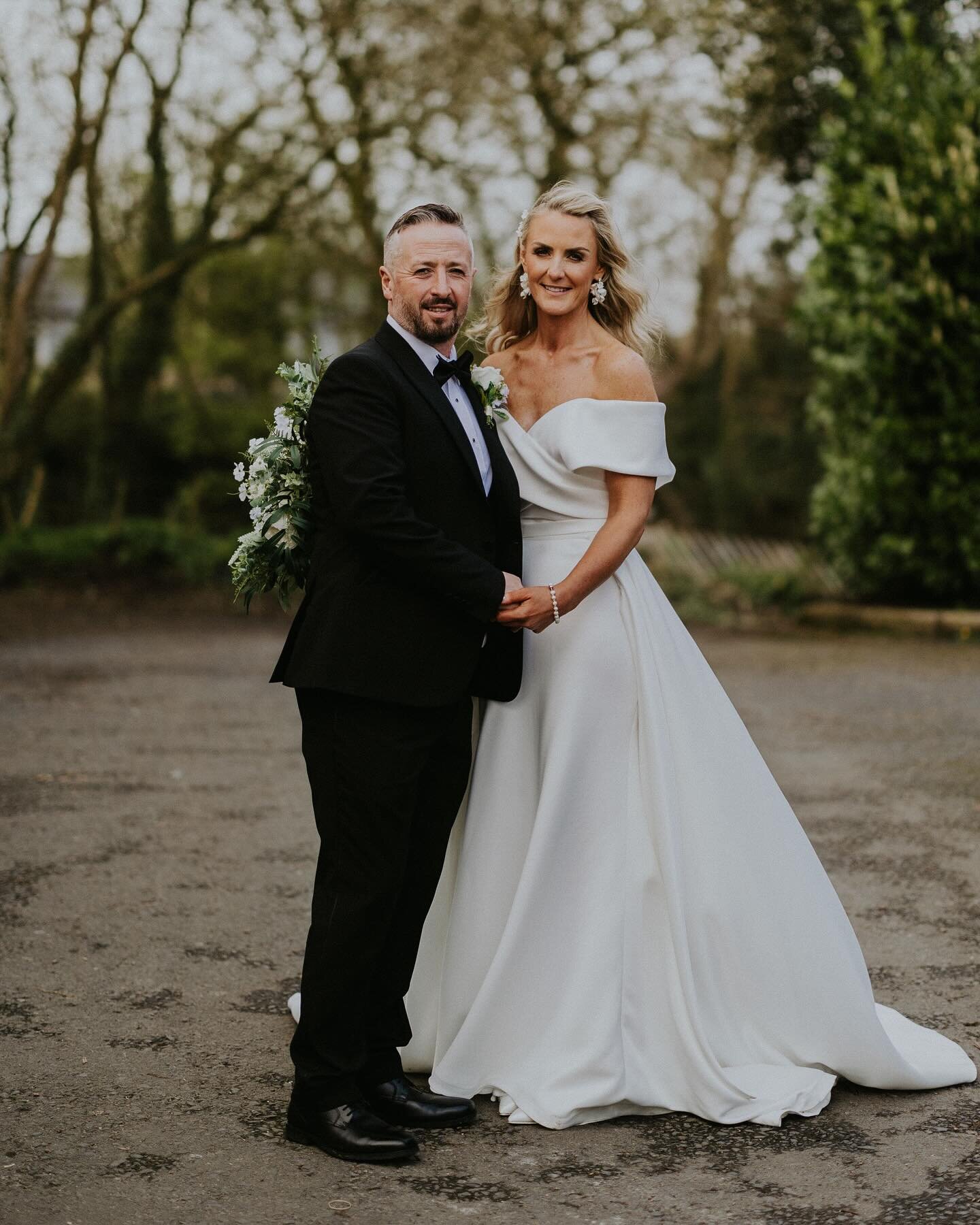 Wedding 3 of 3 to finish off the weeks weddings and each and every one of them was a banger! Yesterday we had the pleasure of sharing Ciara &amp; Johnny&rsquo;s special day @lamonhotelbelfast. I honestly love my job getting to meet amazing people wee