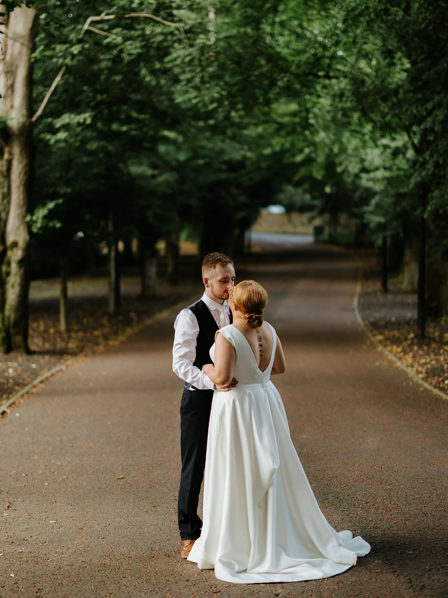 Chloe &amp; Benji

@divinitybridal
@tullyglasshotel 
@michaeloneillweddingservices 
@erins_bakery_box 
@catherine_mca_hair 
@theresemcdonaldmakeup 
@collarandtielisburn 
@emmacrawfordcelebrant