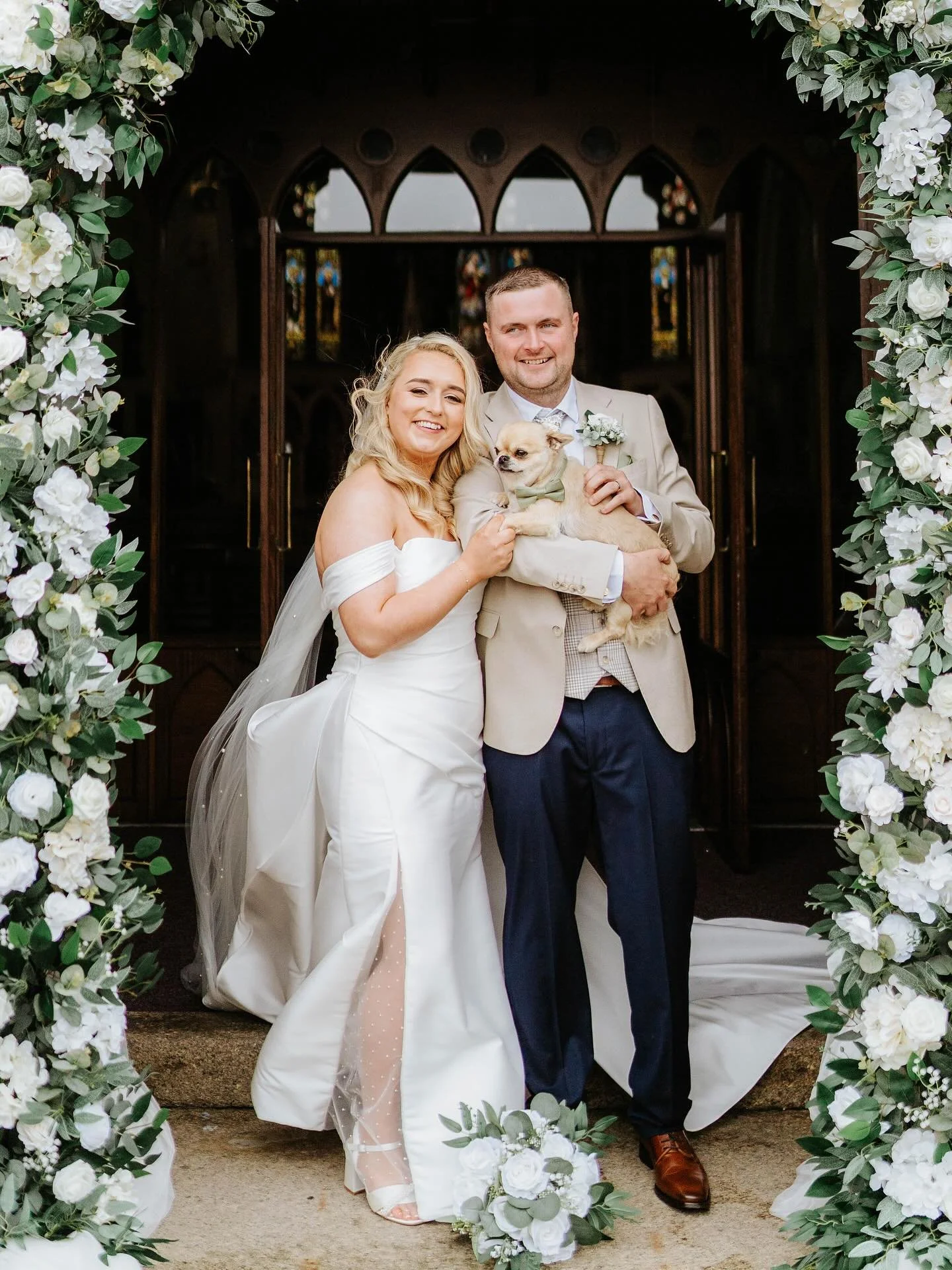 Sarah &amp; Declan ❤️📸

@mmccphoto 🙌 cheers for covering the day ❤️
@dj_magiggs 
@ballymascanlonhotel 
@gerardcreightonfilms 
@hunibex 
@divinitybridal