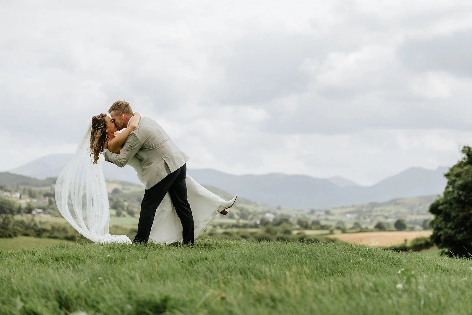 Jane & Chris | Killeavy Castle Estate-71.jpg