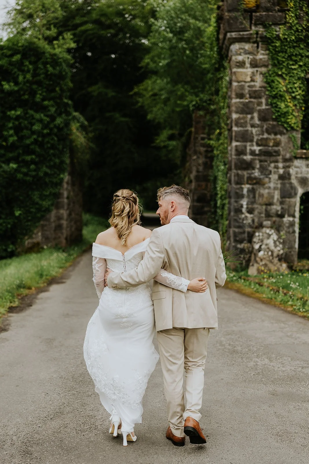 Axelle & Neil | Rossharbour Resort Boa Island-169.jpg