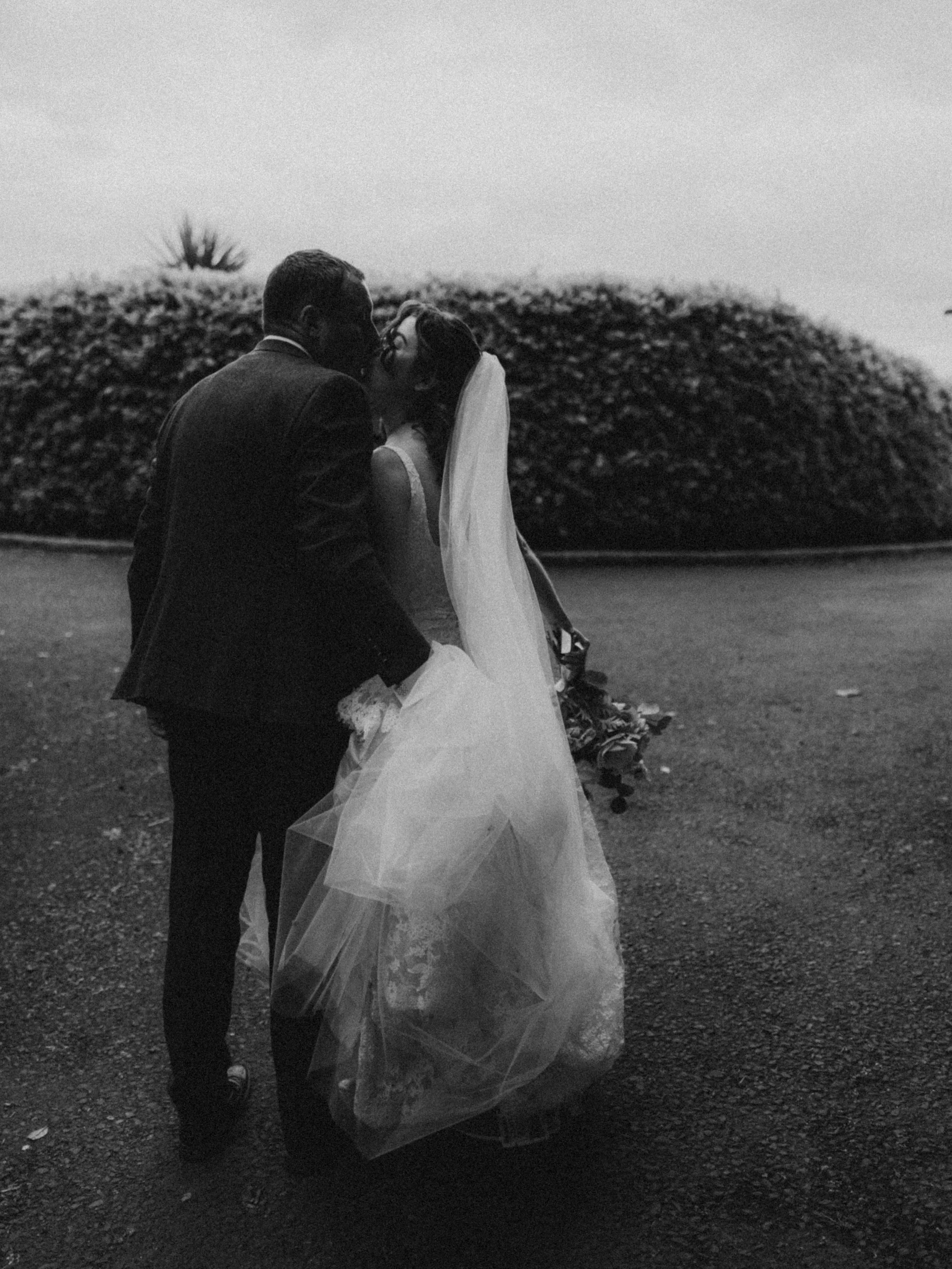 Niamh &amp; Michael ❤️🫶🏻

@helen_mcclurg_makeup 
@jldbridal 
@letsfaceitcreation 
@jukeboxjurors 
@orchid.studio 
@lamonhotelbelfast 
@vanillasugarcake_co
@booth_ni_