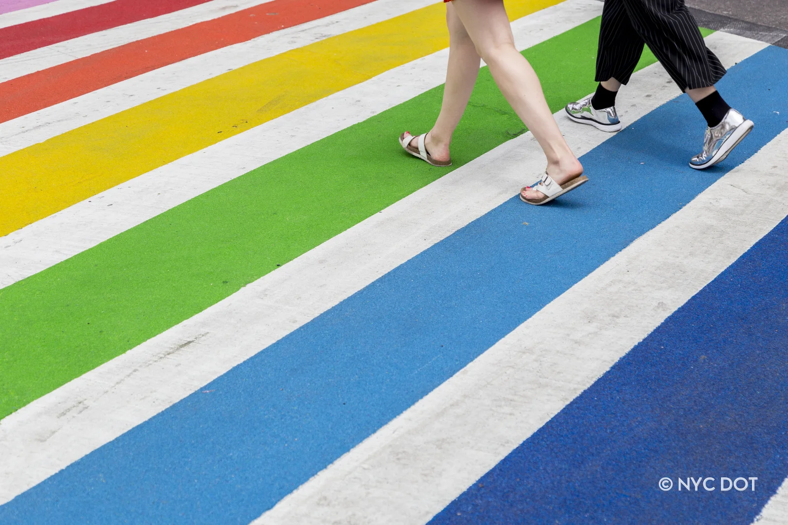 rainbow-crosswalk-2018_29085723648_o.jpg