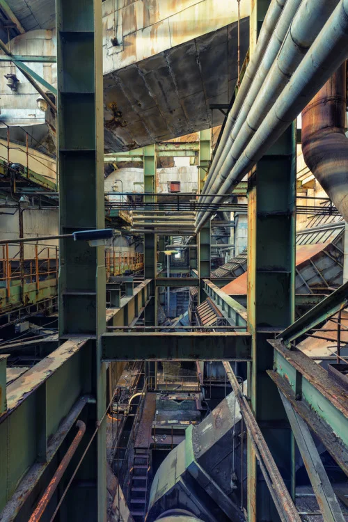 liucid is a tumblog I follow on Tumblr. This reblog from derelictmetropolis struck me as so beautiful I couldn’t help wanting to post it. derelictmetropolis : Entspannung vor’m Kamin (by tonal decay ⇋ realname )
