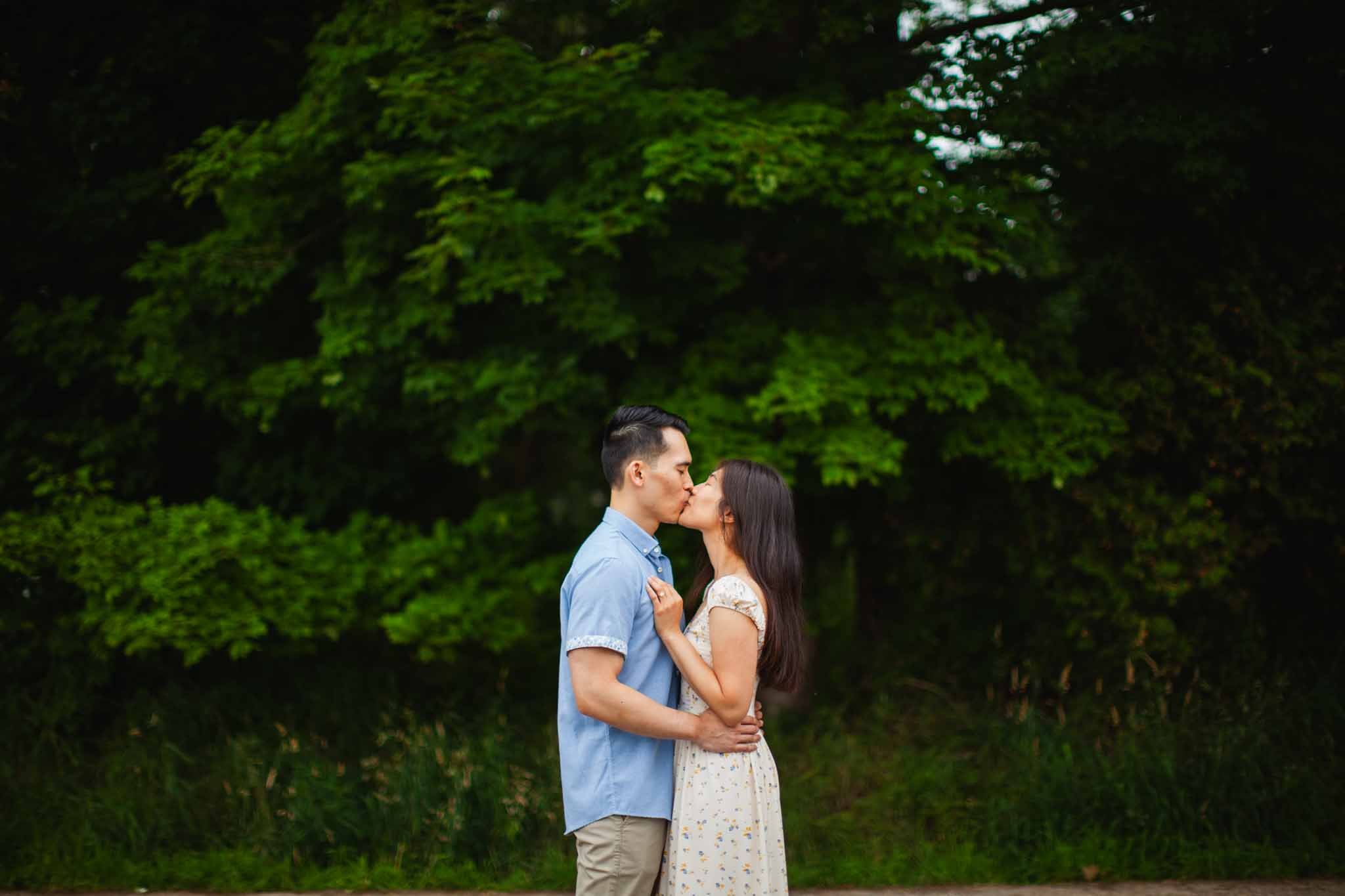 Guelph Lake Engagement Photoshoot-10.jpg