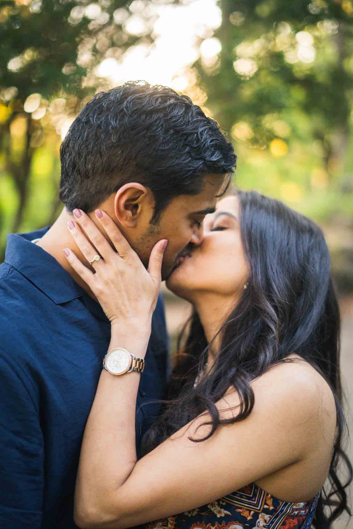 5 of the Best Poses for Your Engagement Session!