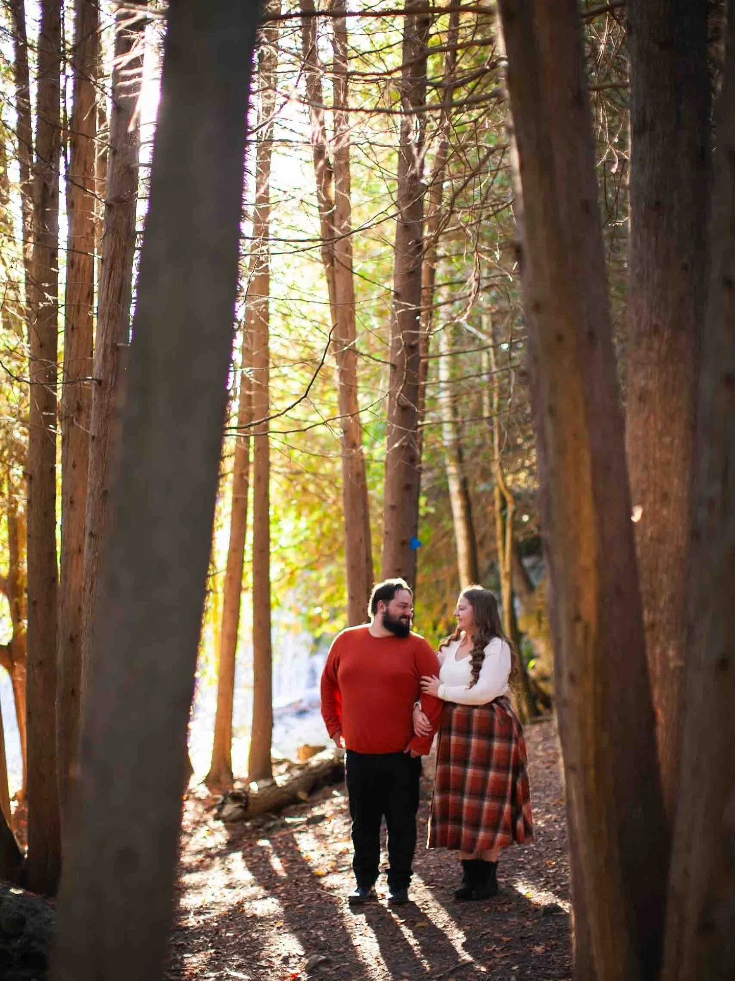 Fall engagement shoots are still my fave ❤️🥹 #engagement #engagementsession #engagementphotography #fallengagement