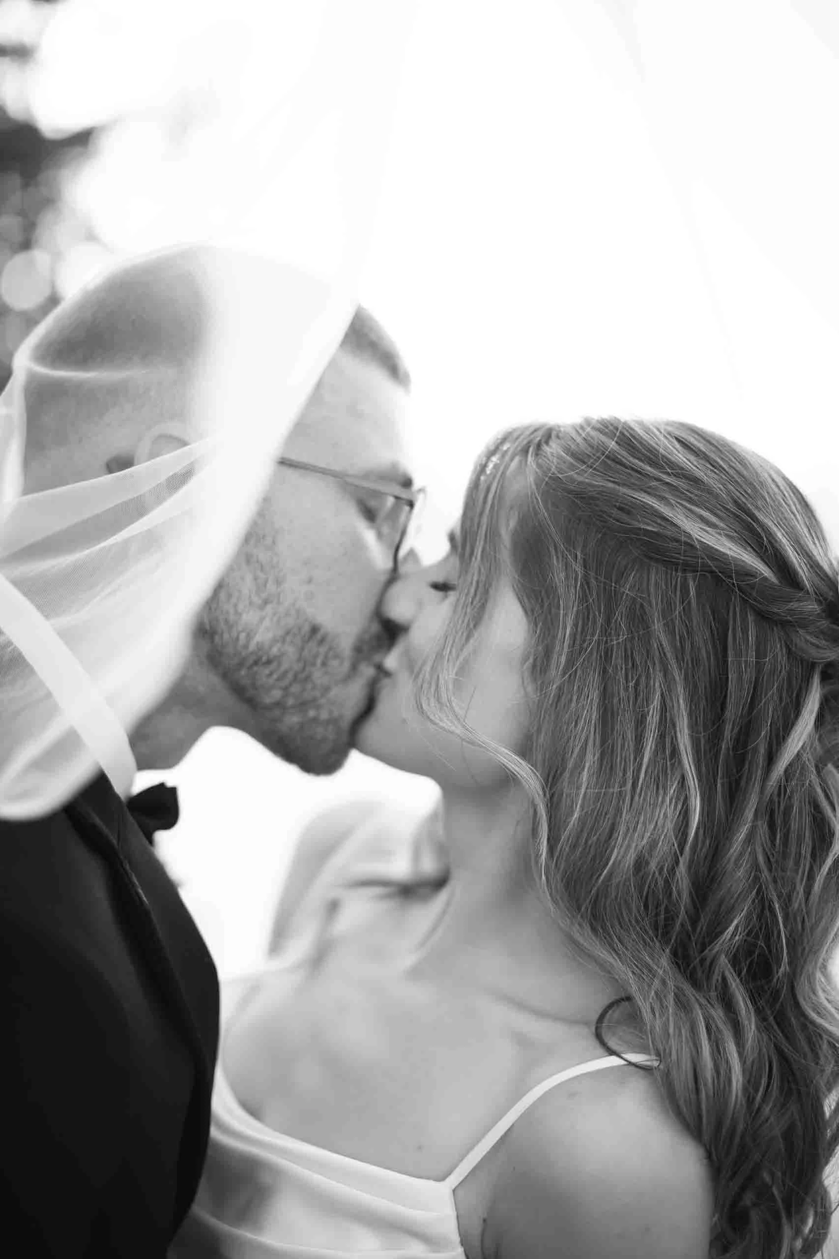 Bride and Groom Wedding Photos at Muskoka Bay Resort – Gabriel and Cathryn-19.jpg