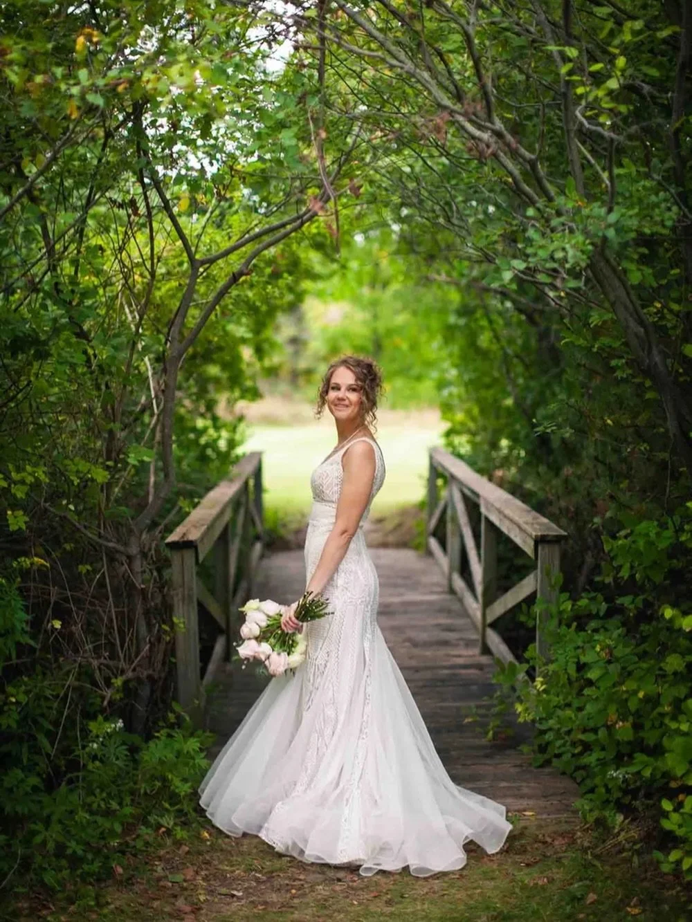 Summer weddings #weddingphotography #weddingphotos #bride