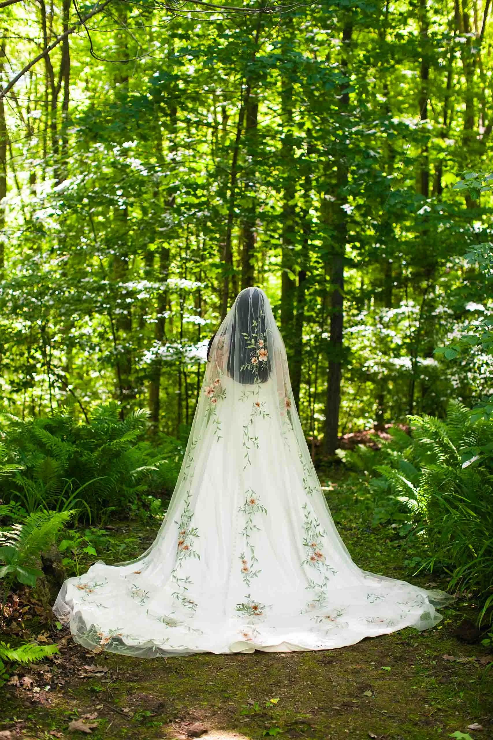 cambridge-ontario-garden-wedding-photography-couple-portraits-20.jpg