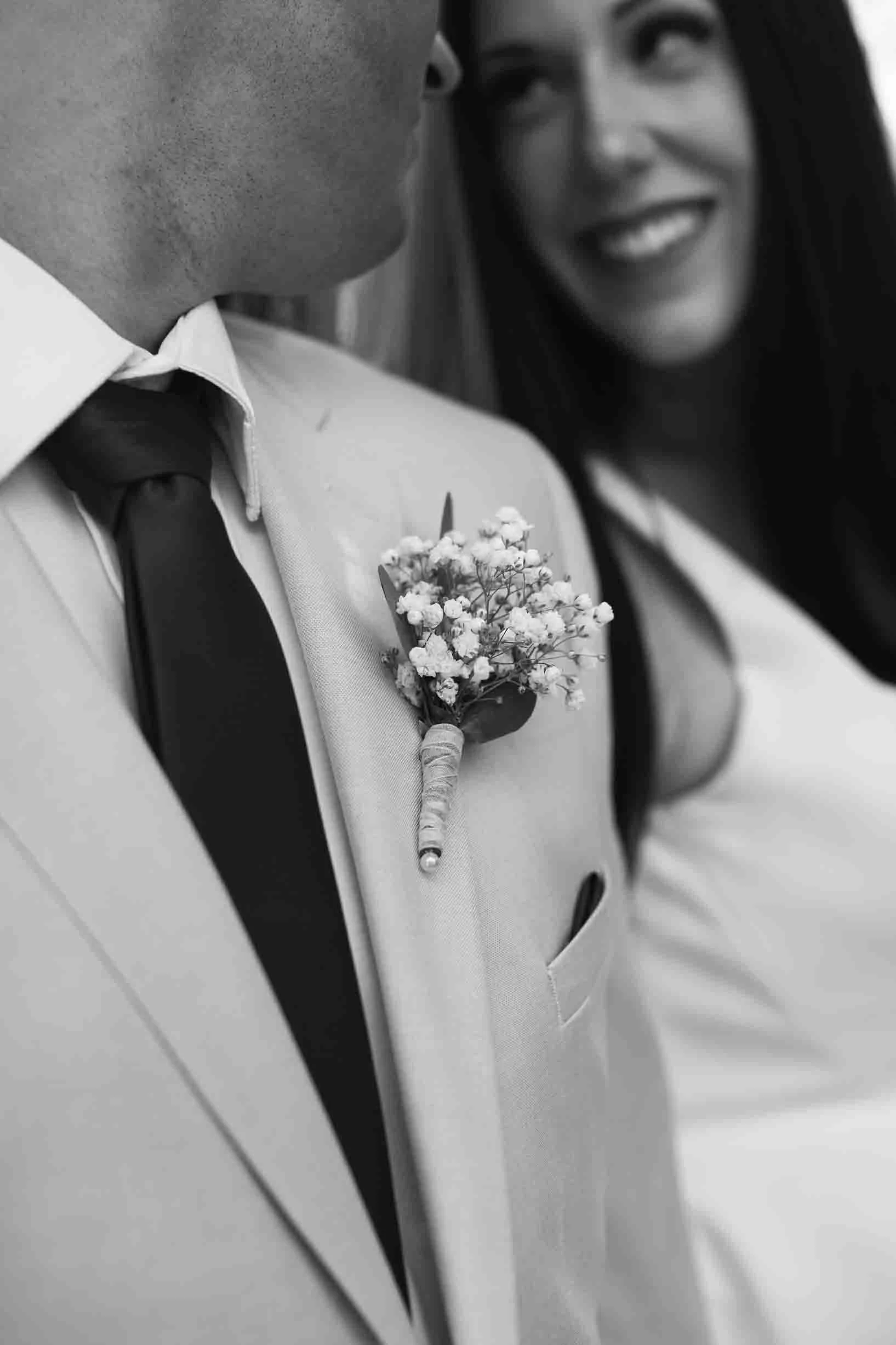 cambridge-ontario-garden-wedding-photography-couple-portraits-26.jpg