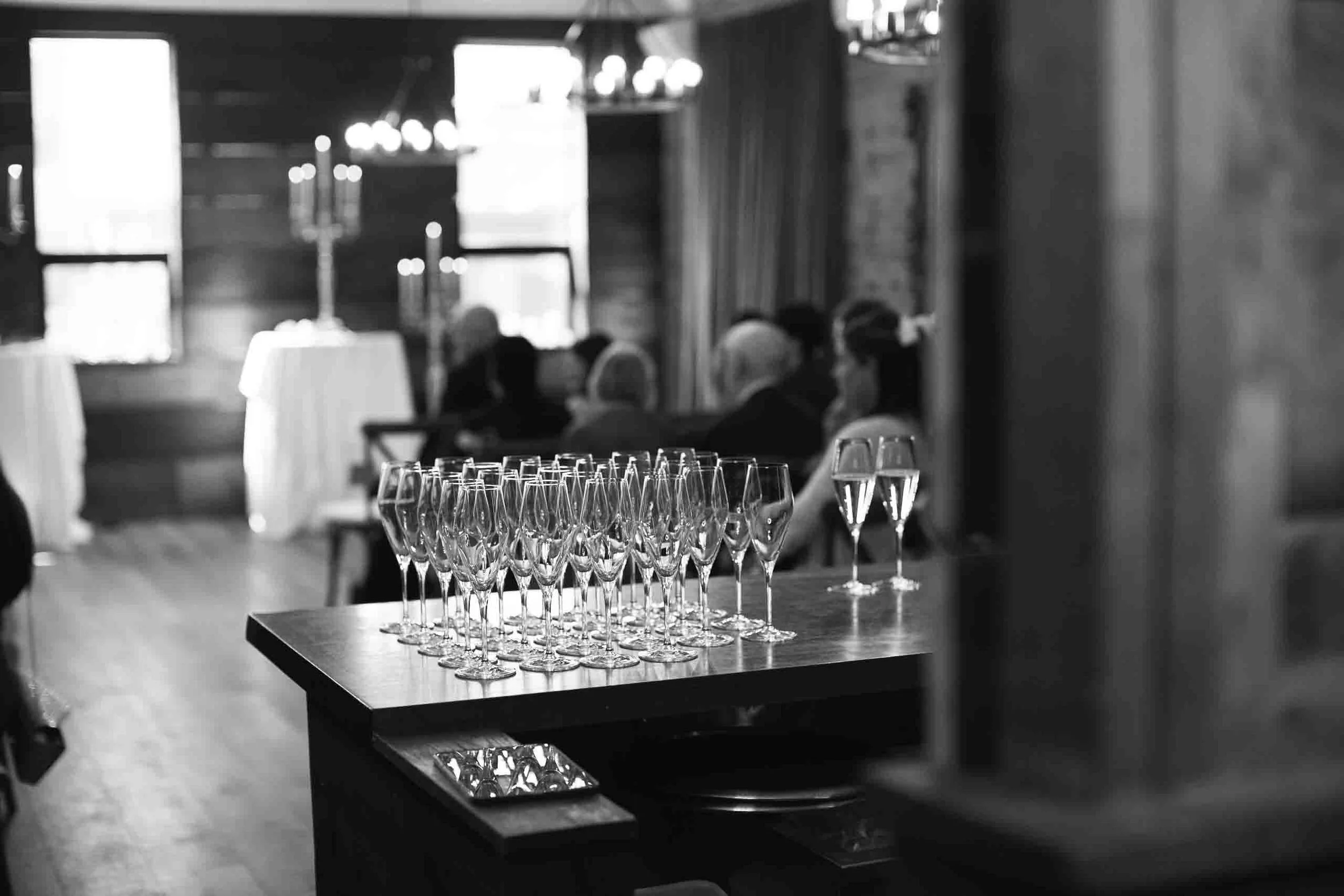 ce-soir-brasserie-bar-wedding-oakville-001.jpg-559.jpg