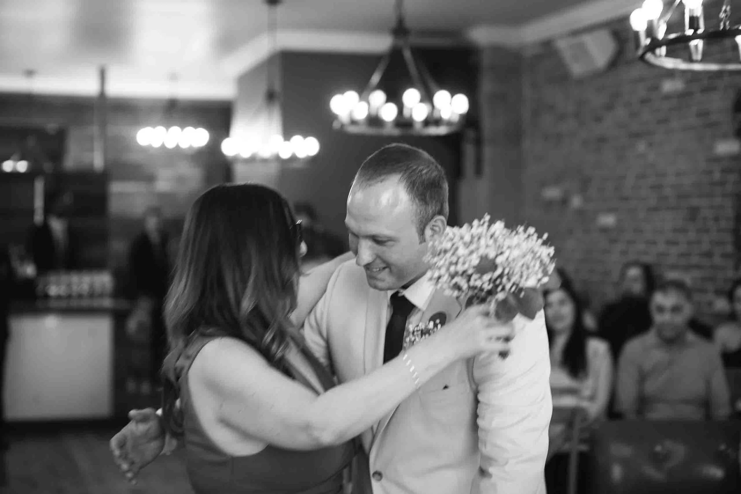 ce-soir-brasserie-bar-wedding-oakville-001.jpg-579.jpg