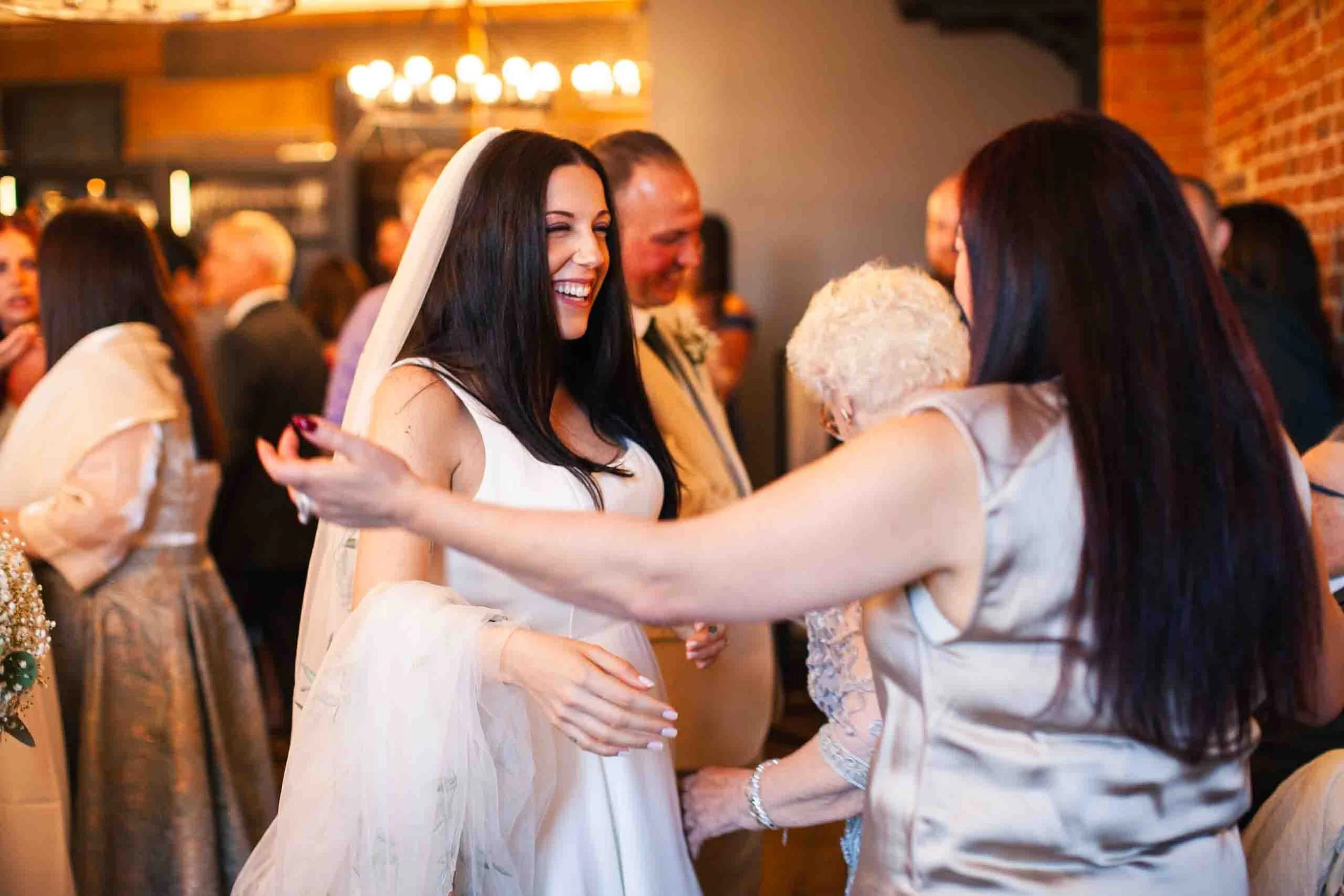 ce-soir-brasserie-bar-wedding-oakville-001.jpg-787.jpg