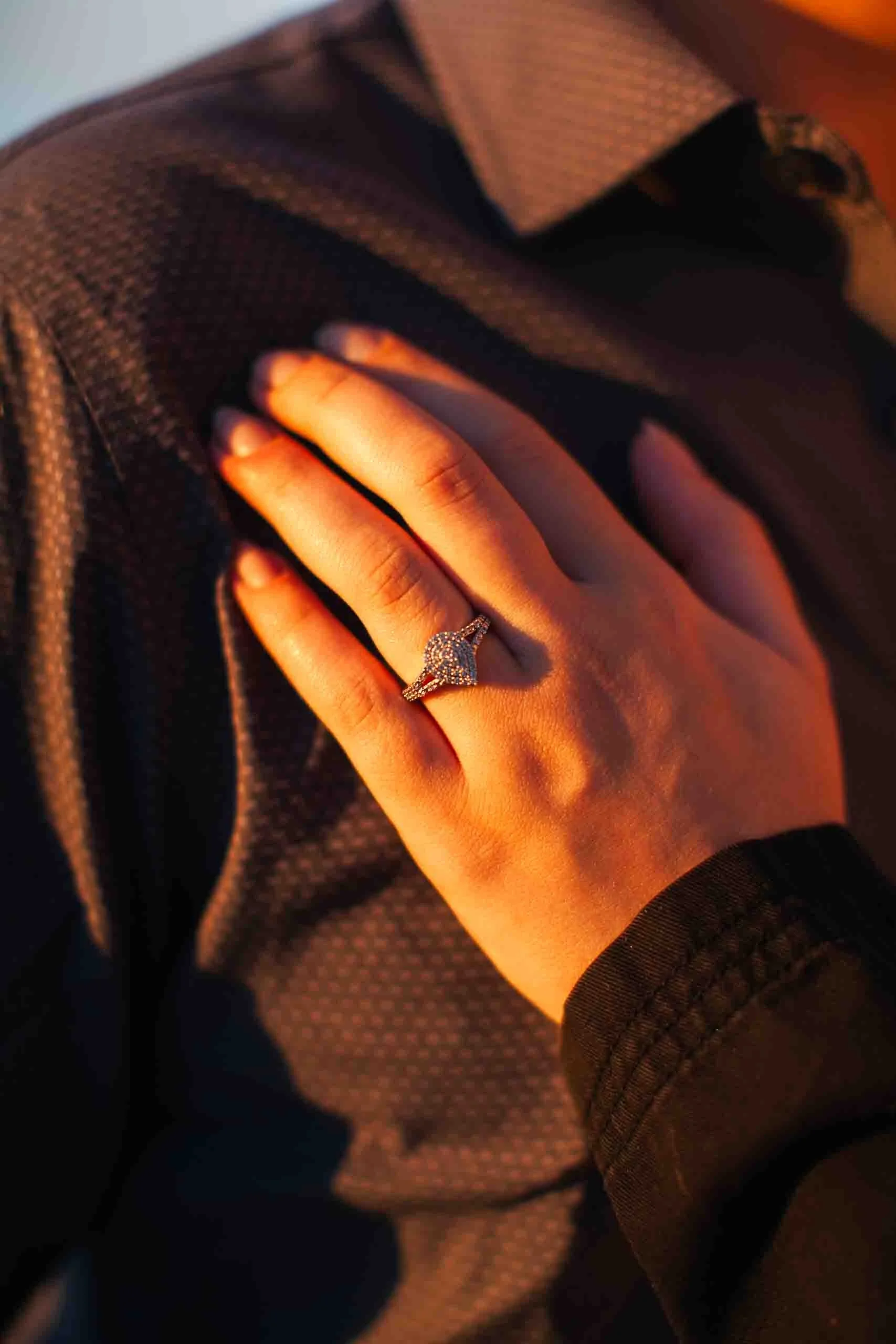 richards-memorial-park-sunrise-engagement-photoshoot-mississauga-candid-editorial.jpg-95.jpg