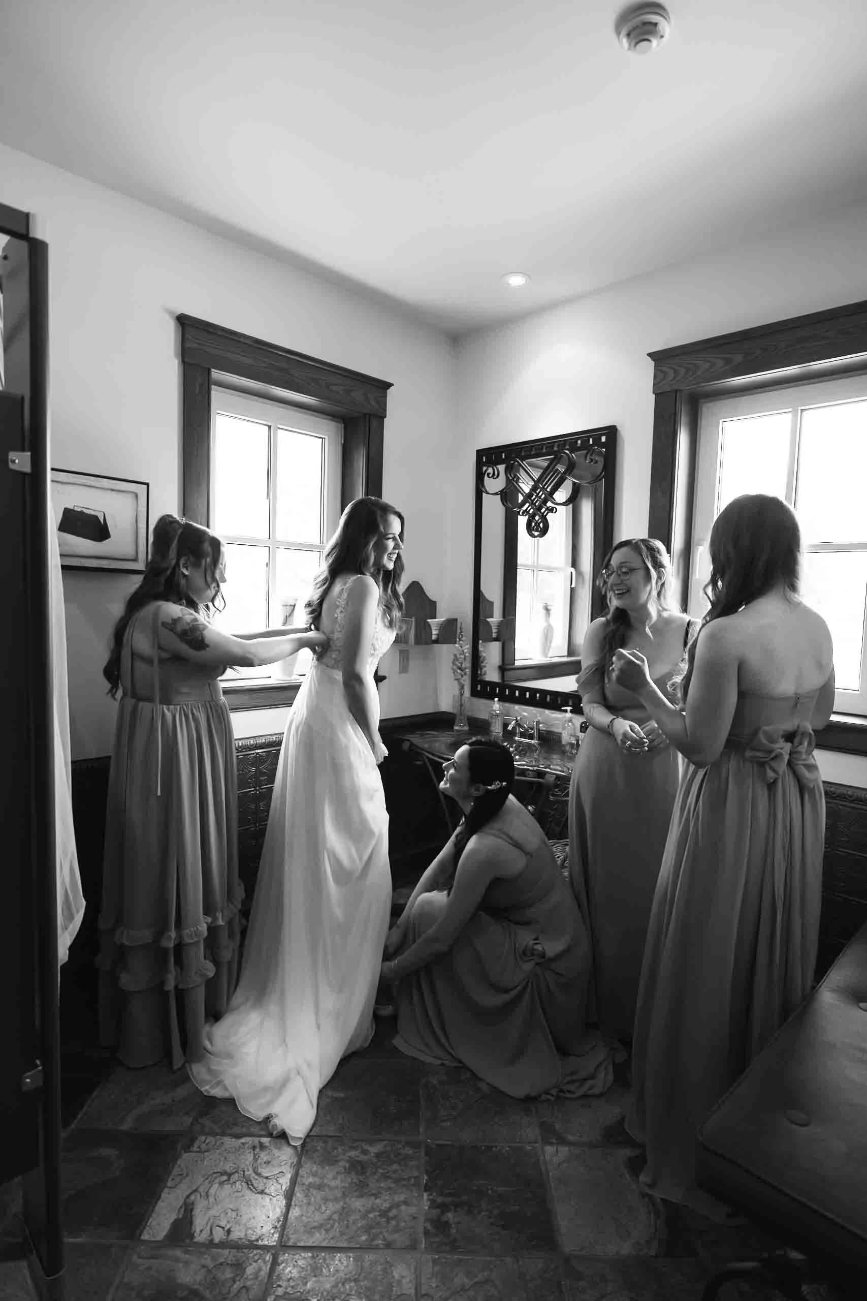 Getting ready wedding photos at Hauser Hall in Heidelberg Ontario
