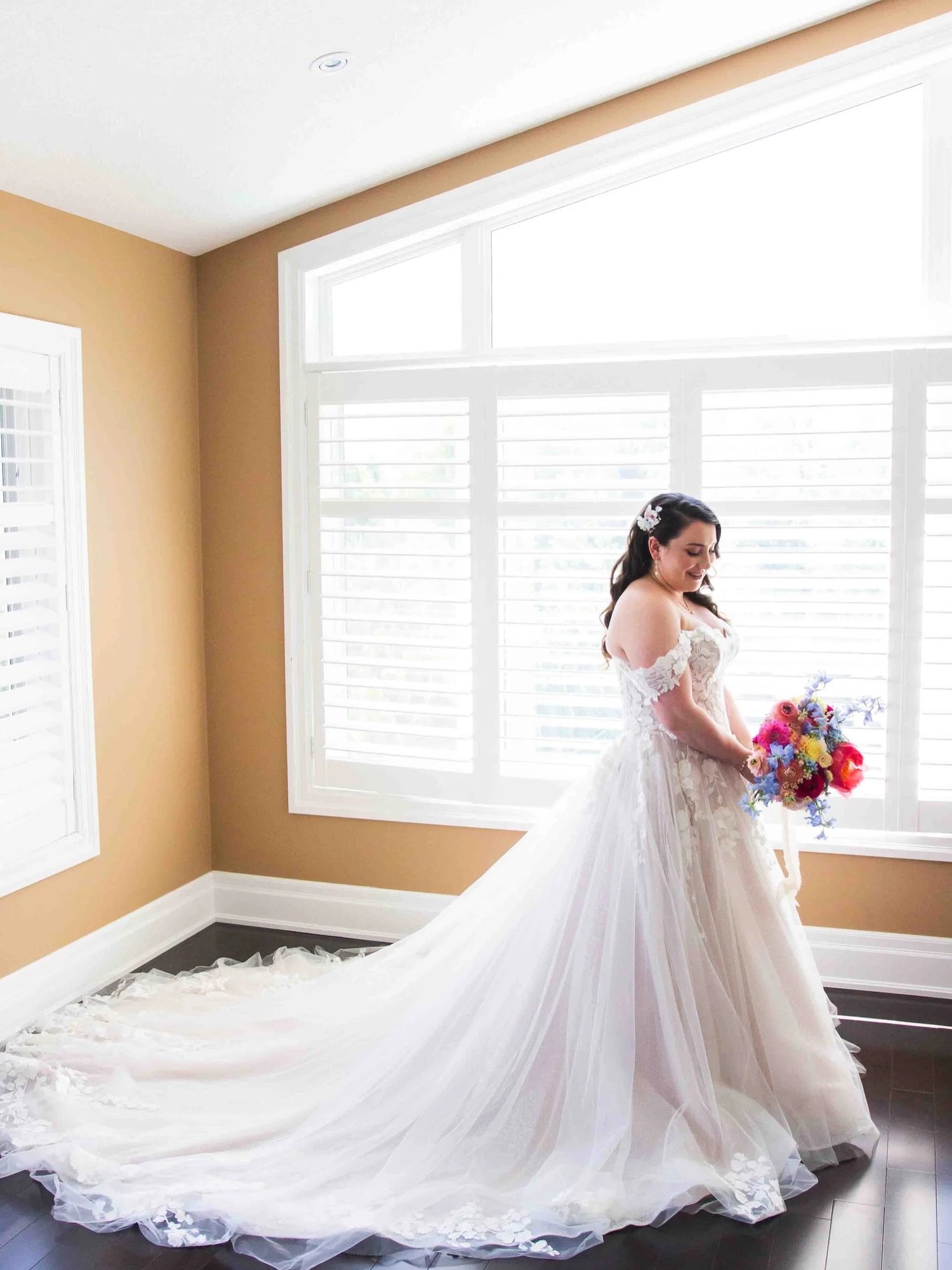 A beautiful summer wedding. This wedding day brought together some of the most beautiful locations in the region, beginning with getting ready at a cozy Airbnb in Cambridge, followed by a portrait session at the Arboretum in Guelph, a ceremony at the