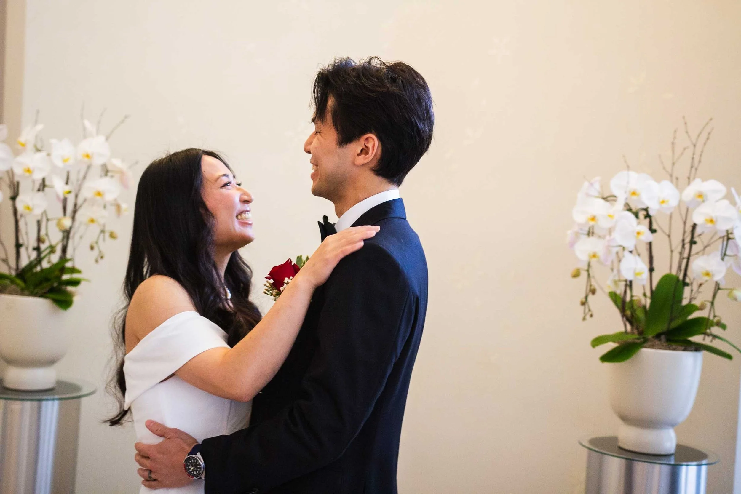 Nathan Phillips Square Toronto City Hall Wedding Photos