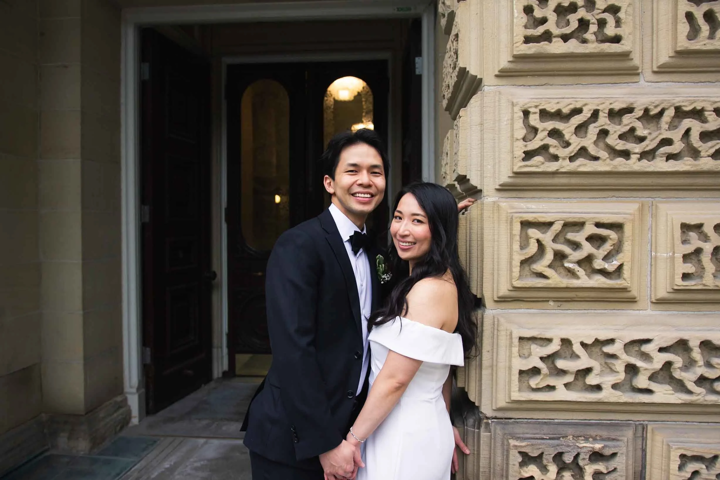 Downtown Toronto Couple Wedding Photos at Osgoode Hall