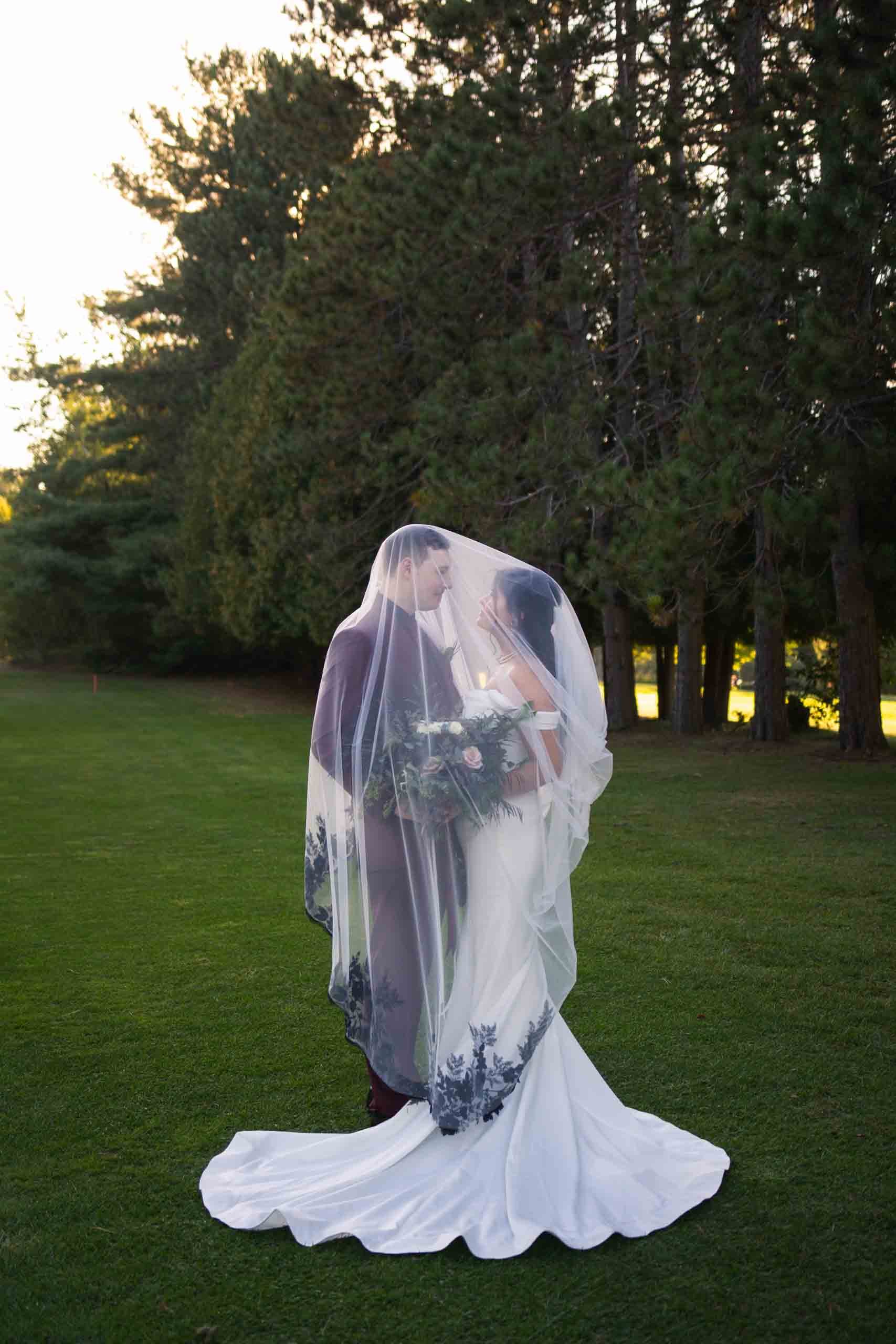 Barrie Ontario Wedding Photography at The Wilds at Cedar Valley