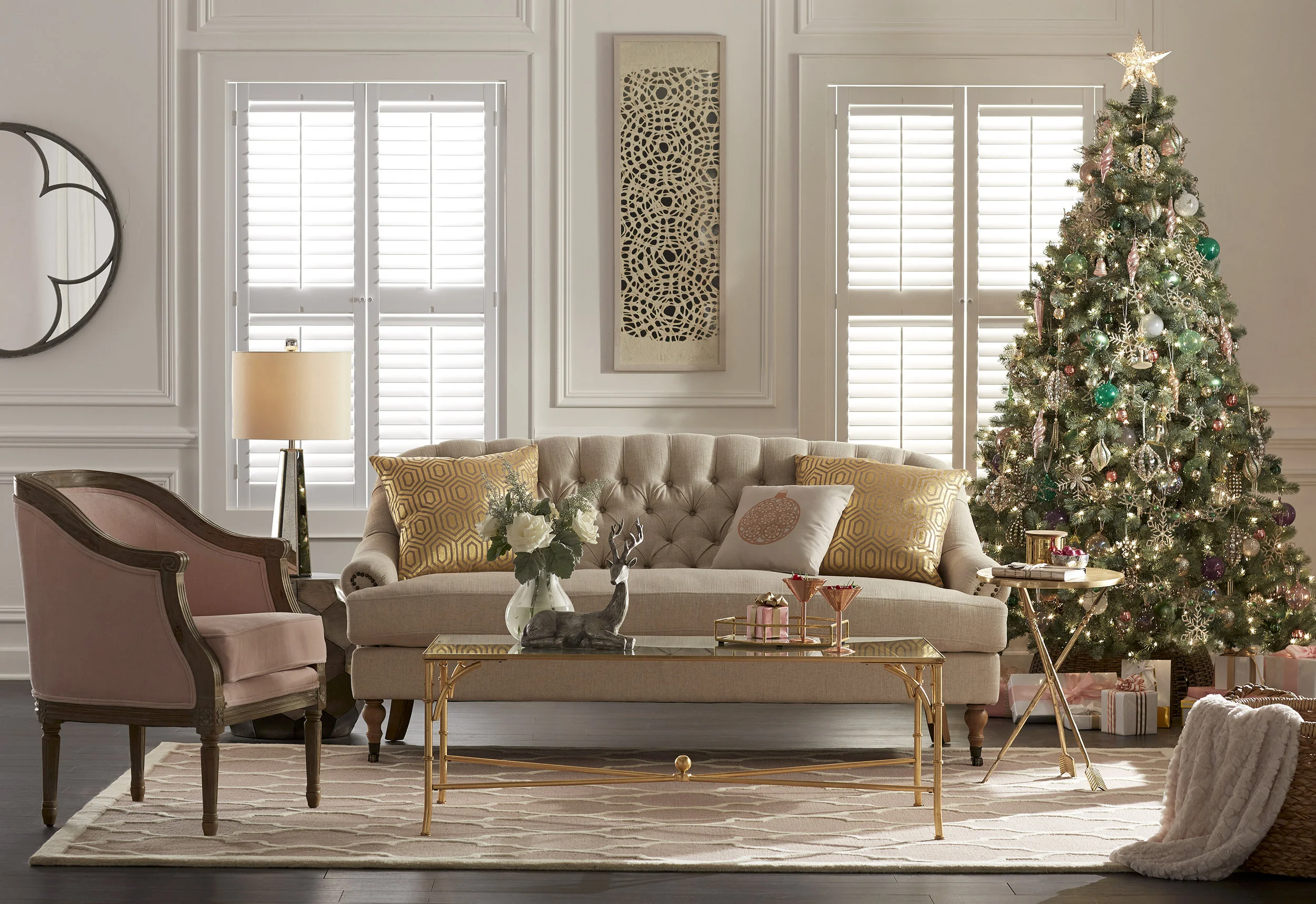 17_HOL_1017_VG_LIVINGROOM_EF-FINAL copy.jpg