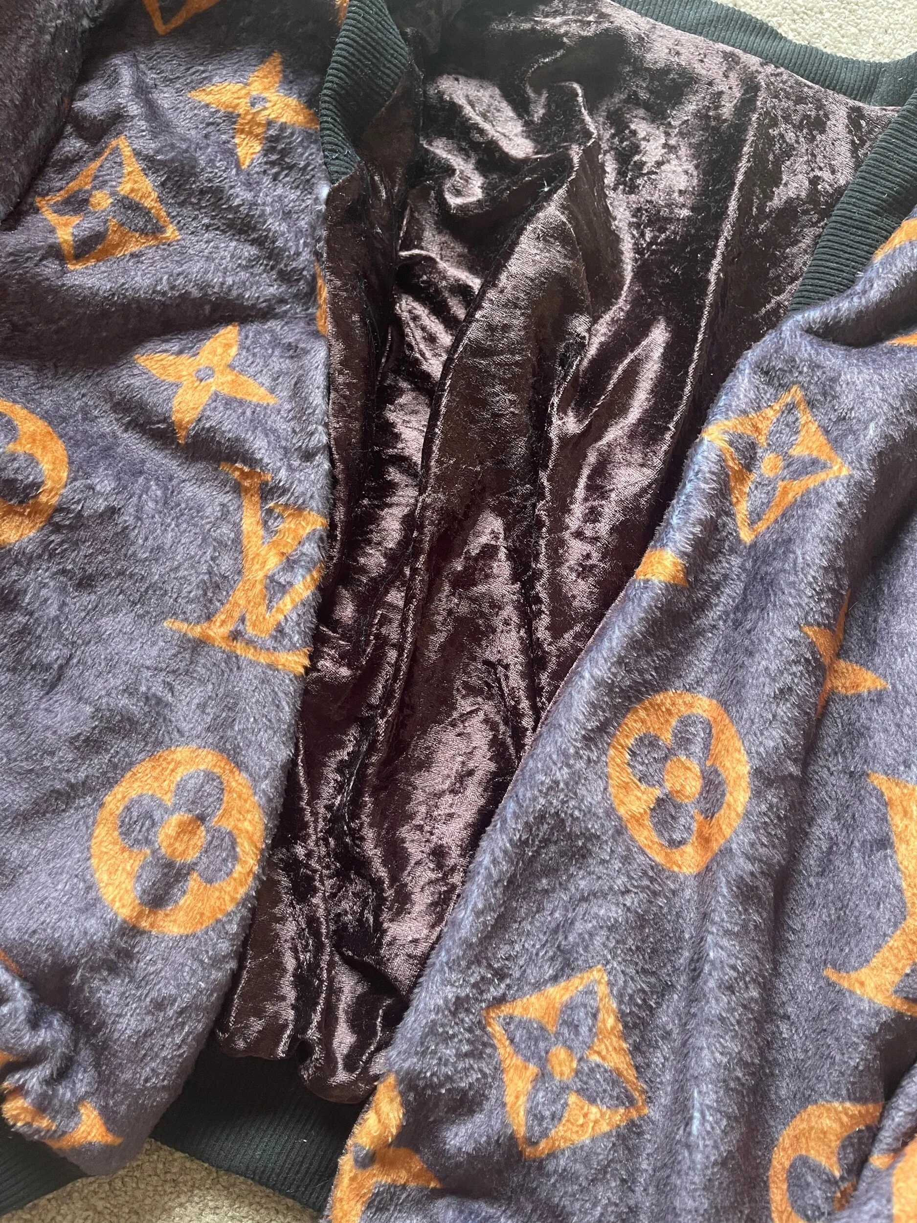 0BDF2BA5-790F-4209-8635-1681D4AC56A2