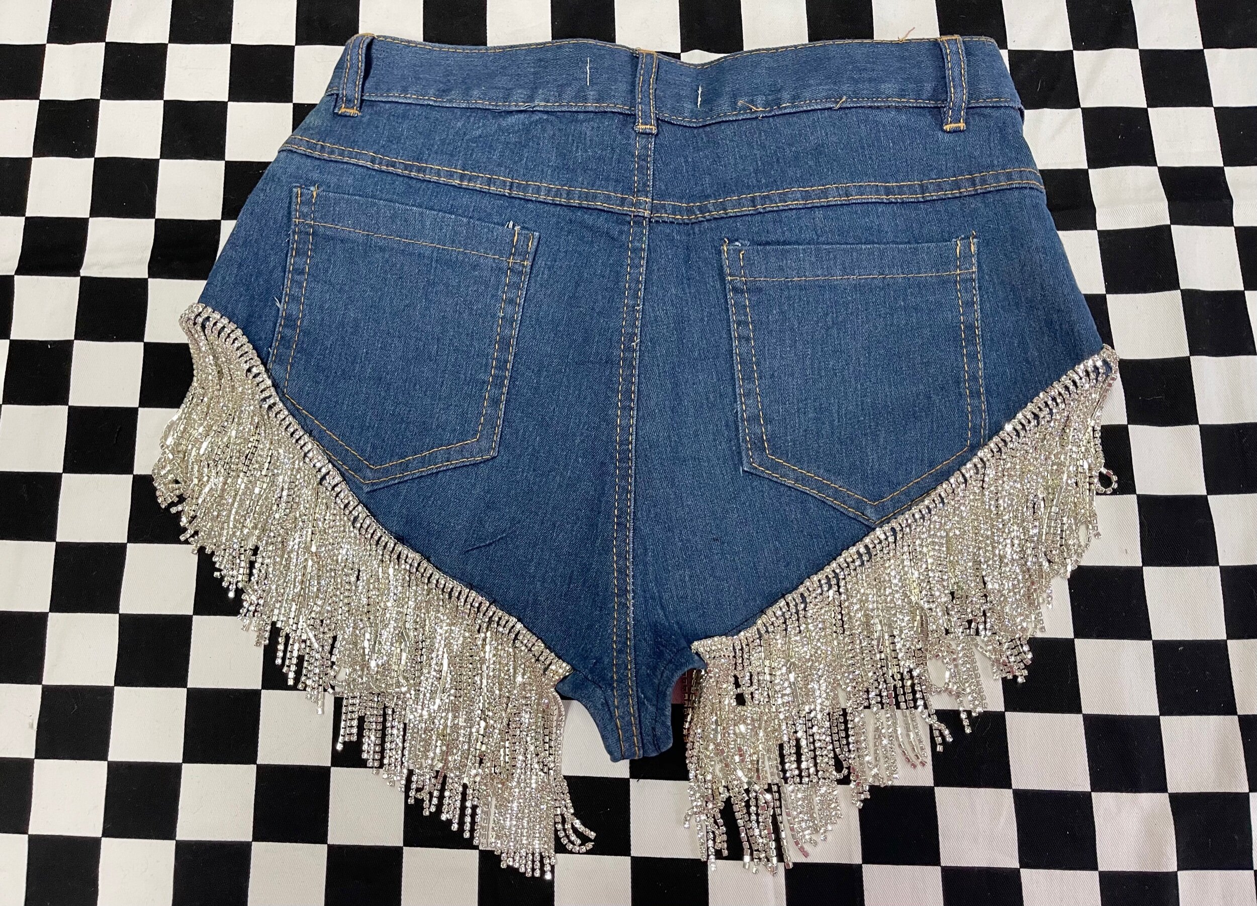 26A7D585-08D6-4FBE-922D-09A77BF44F2C