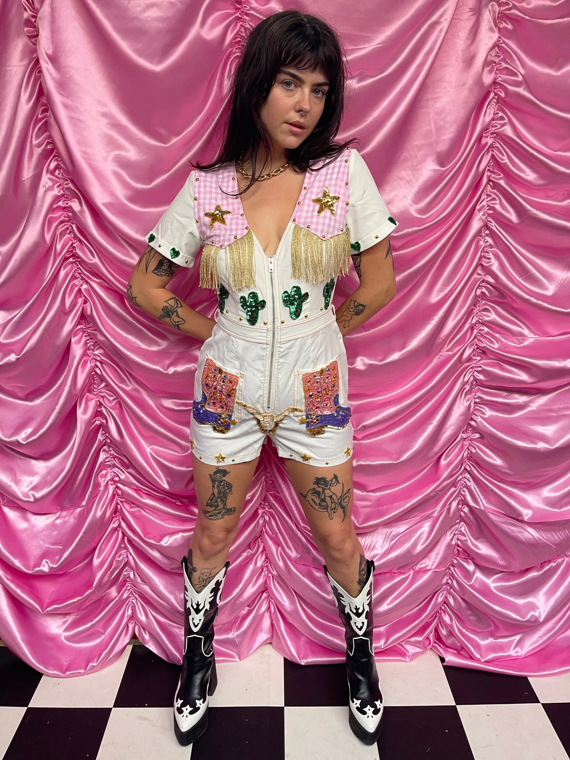 E8A0C976-EDF2-4548-ACA5-98543E34DC61