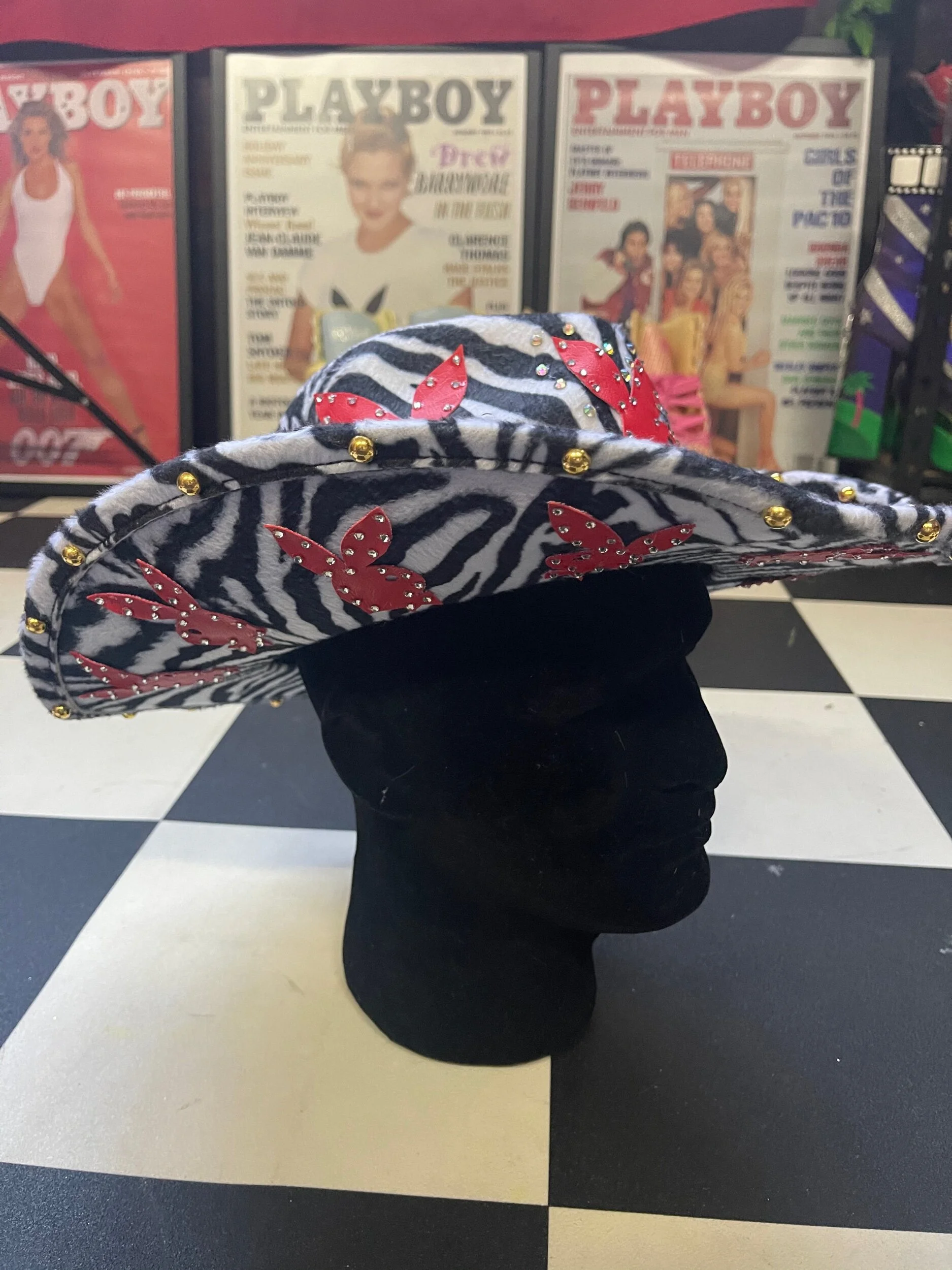 EA38A3BF-7316-430C-9761-023C41C851C1